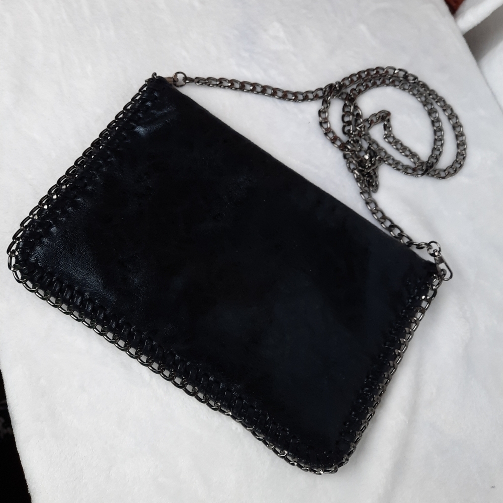 Elegant Black Gunmetal Chain Crossbody Shoulder Bag - Picture 3 of 10